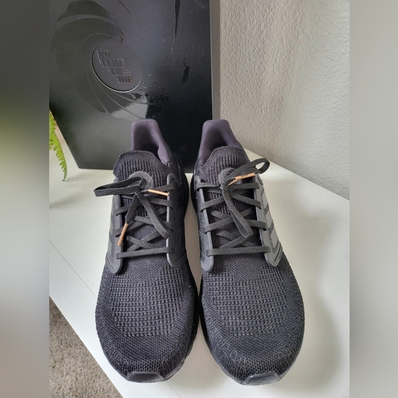 Men 11.5 20 x james bond edition ultra boost 007 main image 4